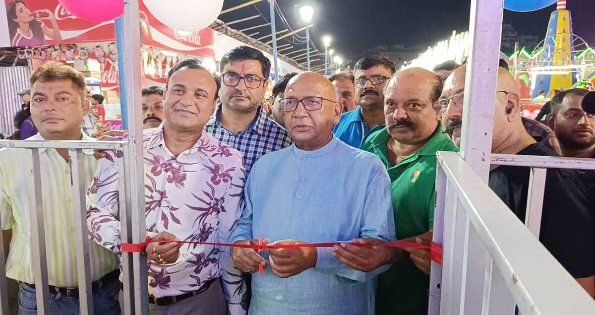Jamshedpur Dizni World: उद्घाटन करते विधायक सरयू राय